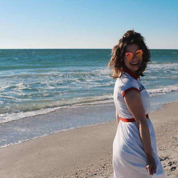 Meet your Posher, Victoria - Picture 1 of 1